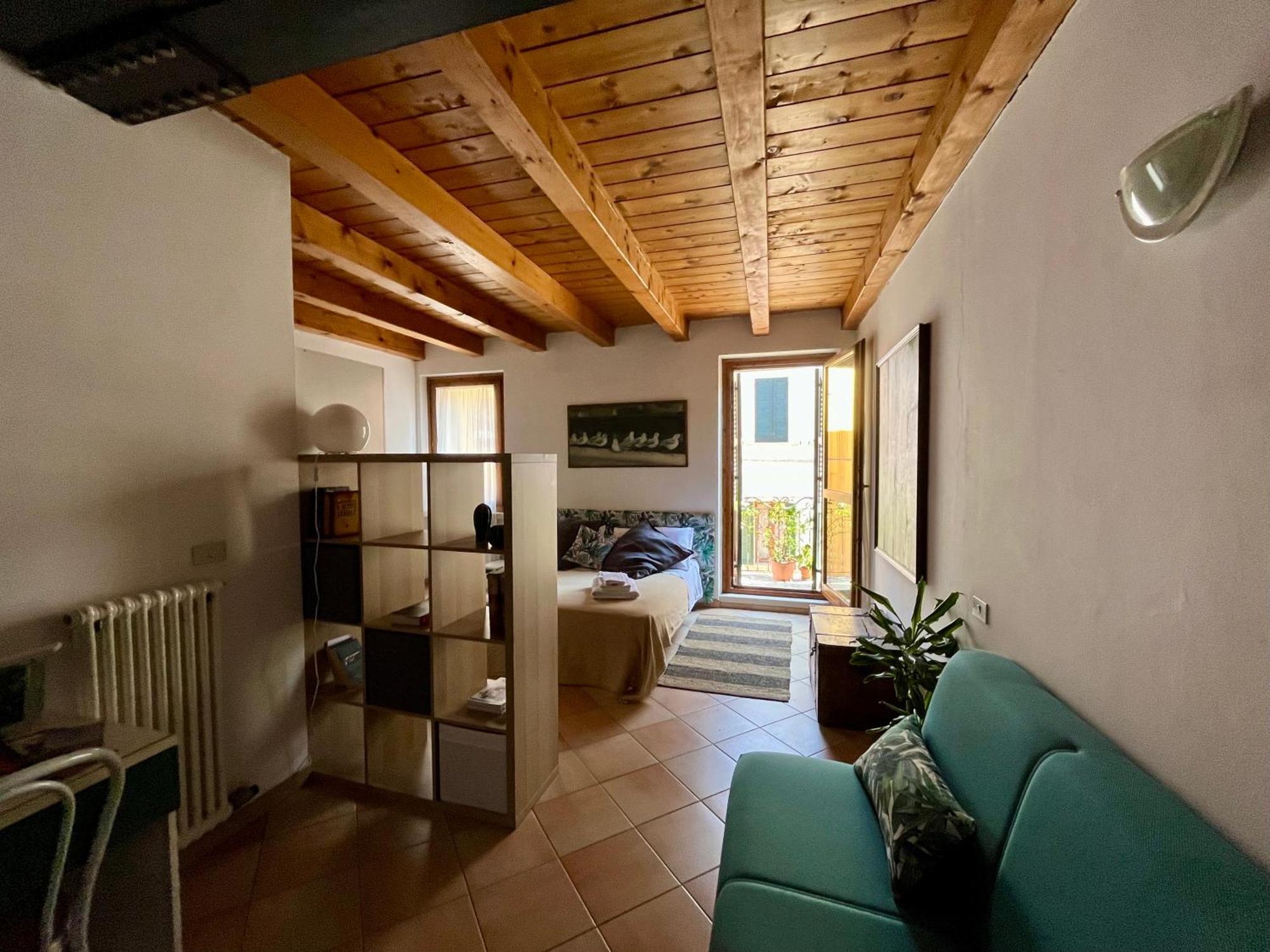 Bright, Cozy Apartment In The Heart Of Verona Esterno foto